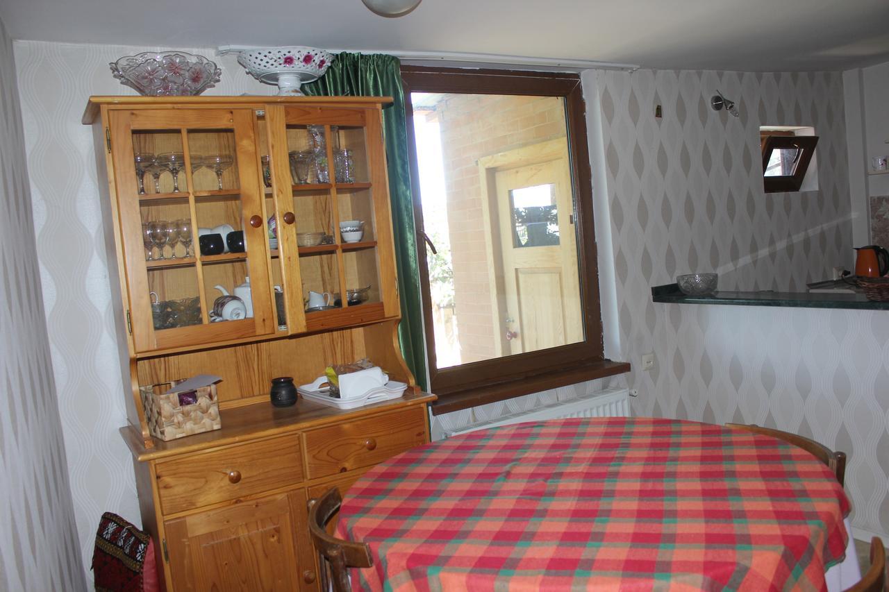 Nunua'S Bed And Breakfast Tbilisi Exterior photo